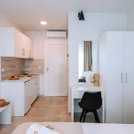 Sithon Diamond Suites 2 Nikiti  Esterno foto
